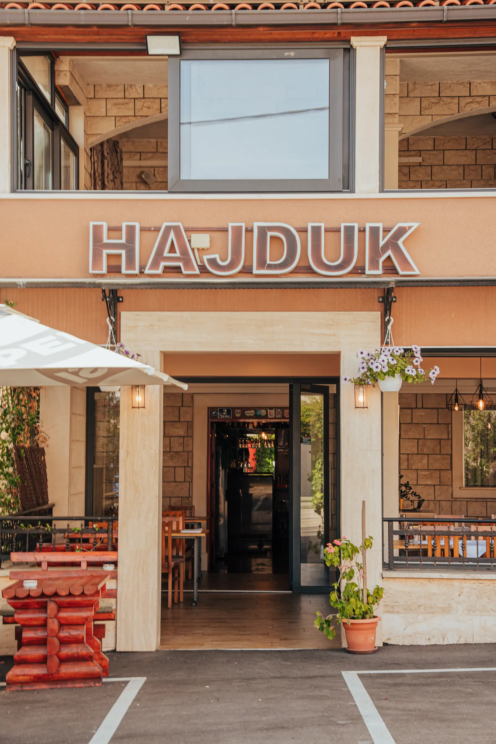 Dobrodošli u Restoran Hajduk